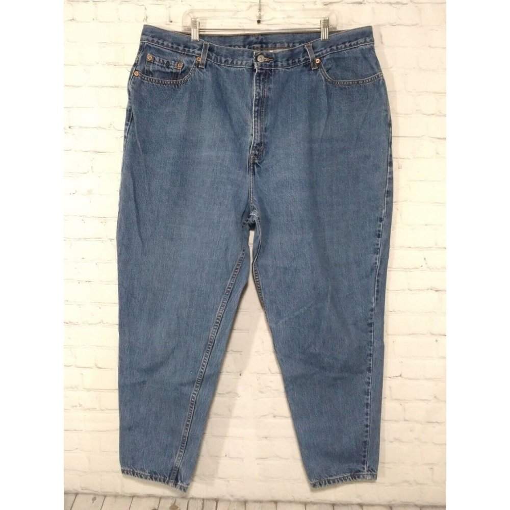 Vintage Levi's Jeans Women's 24S Blue 550 Relaxed Tapered (40x29) Medium Wash